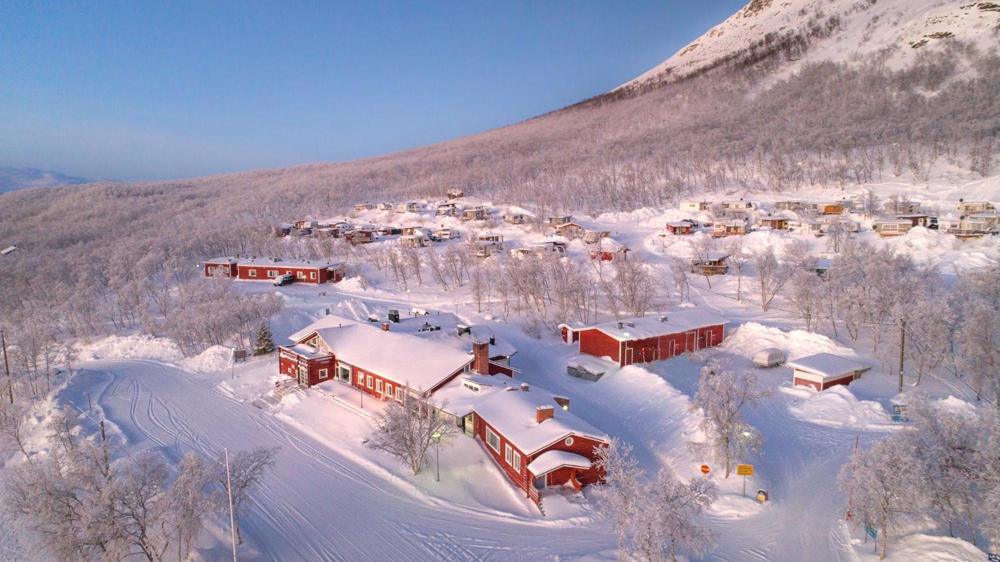 Kilpisjaerven Retkeilykeskus *